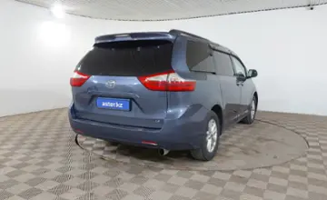 Toyota Sienna 2016 года за 11 211 000 тг. в Шымкент