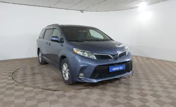 Toyota Sienna 2016 года за 10 890 000 тг. в Шымкент фото 3