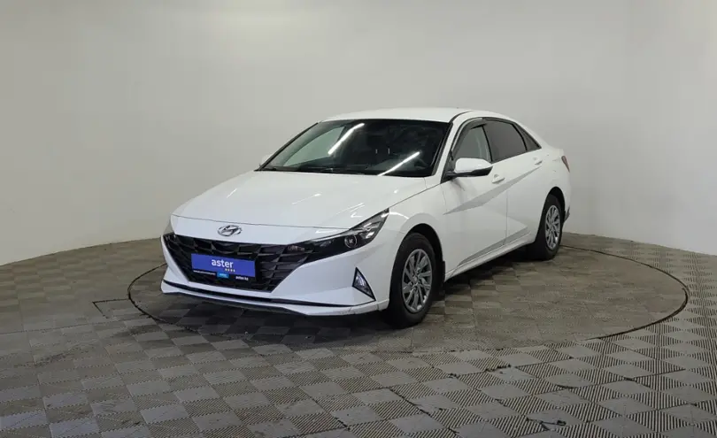 Hyundai Elantra 2022 года за 7 690 000 тг. в Алматы