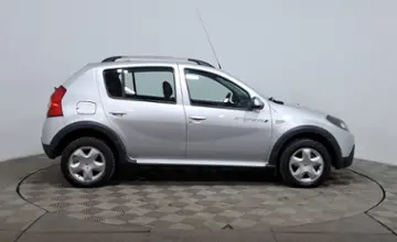 Renault Sandero 2013 года за 3 130 000 тг. в Астана фото 4