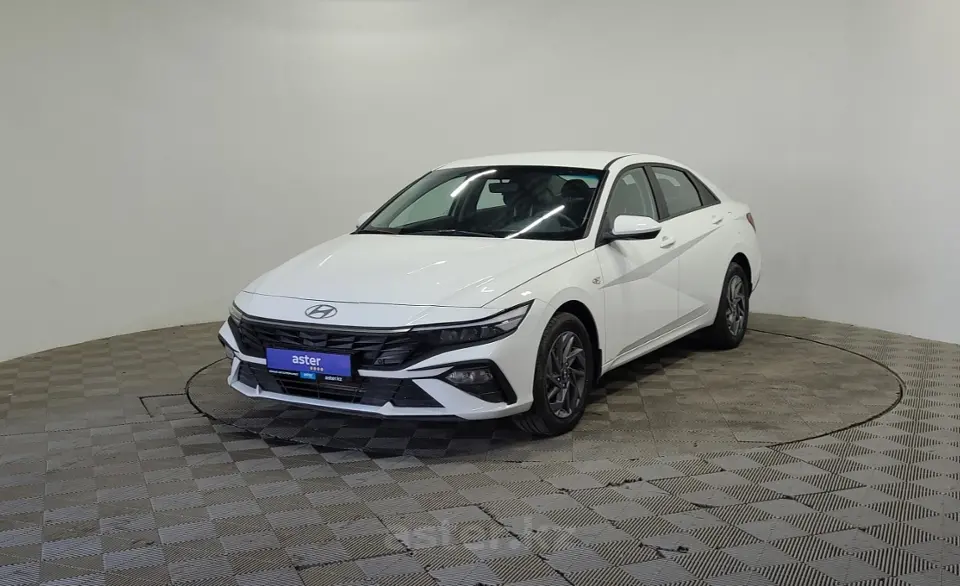 2024 Hyundai Elantra