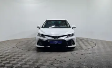 Toyota Camry 2022 года за 12 890 000 тг. в Алматы фото 2