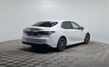 Toyota Camry 2022 года за 12 890 000 тг. в Алматы