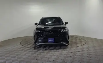 Toyota Highlander 2023 года за 24 500 000 тг. в Алматы фото 2