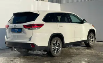 Toyota Highlander 2019 года за 17 100 000 тг. в Уральск