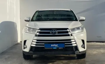 Toyota Highlander 2019 года за 17 100 000 тг. в Уральск фото 2