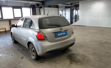 Kia Rio 2010 года за 2 590 000 тг. в Астана фото 4