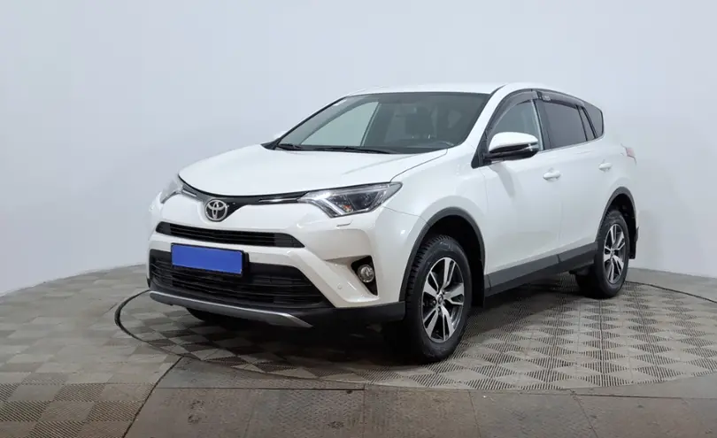Toyota RAV4 2017 года за 10 990 000 тг. в Астана