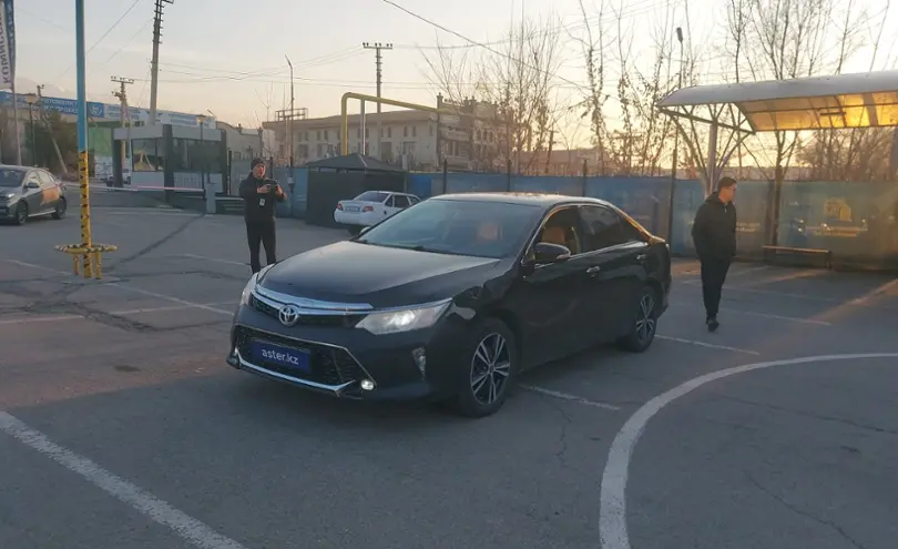 Toyota Camry 2017 года за 12 000 000 тг. в Алматы
