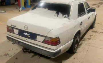Mercedes-Benz W124 1989 года за 2 000 000 тг. в Караганда