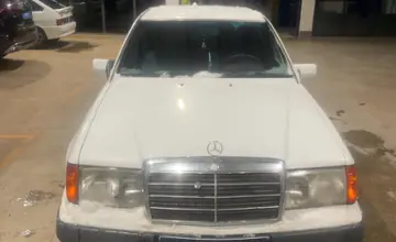 Mercedes-Benz W124 1989 года за 2 000 000 тг. в Караганда фото 2