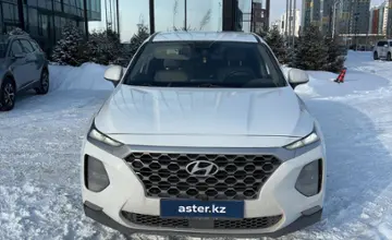 Hyundai Santa Fe 2018 года за 13 000 000 тг. в Астана фото 2