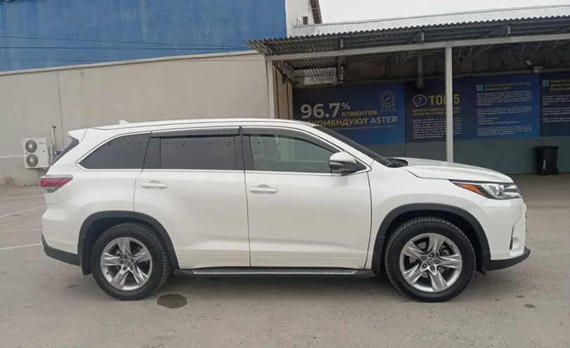 Toyota Highlander 2016 года за 19 000 000 тг. в Тараз фото 4