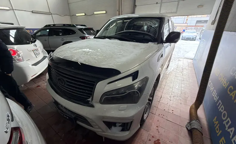 Infiniti QX80 2014 года за 13 500 000 тг. в Астана