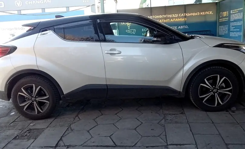 Toyota C-HR 2020 года за 12 000 000 тг. в Талдыкорган фото 4
