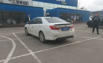 Toyota Camry 2014 года за 9 000 000 тг. в Алматы фото 4
