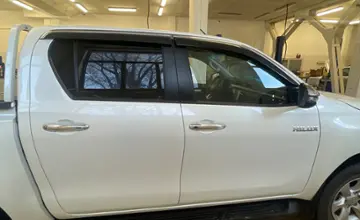 Toyota Hilux 2023 года за 19 200 000 тг. в Актобе фото 4