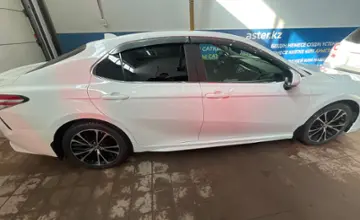Toyota Camry 2020 года за 13 000 000 тг. в Астана фото 4