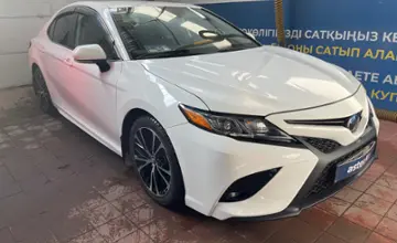 Toyota Camry 2020 года за 13 000 000 тг. в Астана фото 3