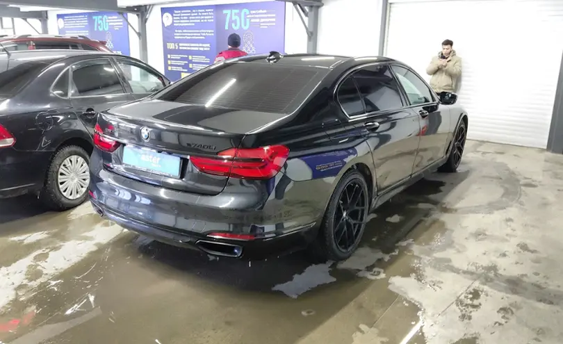 BMW 7 серии 2018 года за 25 400 000 тг. в Астана фото 3