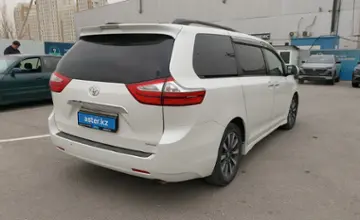 Toyota Sienna 2018 года за 18 000 000 тг. в Шымкент фото 3