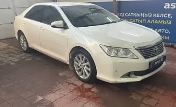 Toyota Camry 2014 года за 9 000 000 тг. в Астана фото 3