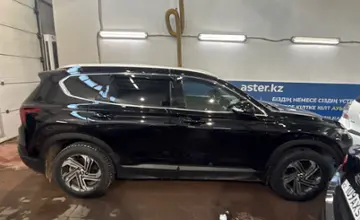 Hyundai Santa Fe 2021 года за 14 300 000 тг. в Астана фото 4