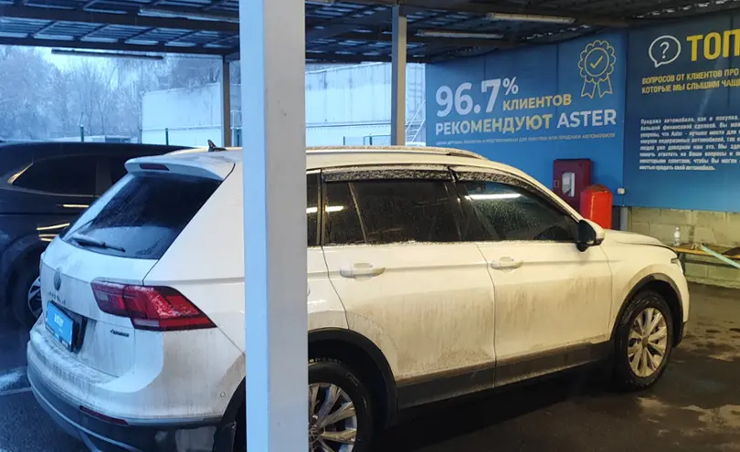 Volkswagen Tiguan 2021 года за 15 000 000 тг. в Алматы фото 4