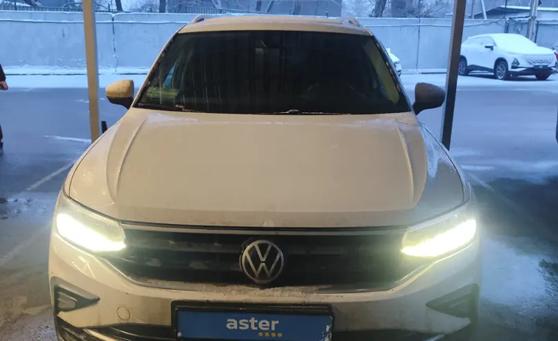 Volkswagen Tiguan 2021 года за 15 000 000 тг. в Алматы фото 2