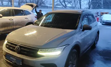 Volkswagen Tiguan 2021 года за 15 000 000 тг. в Алматы фото 1