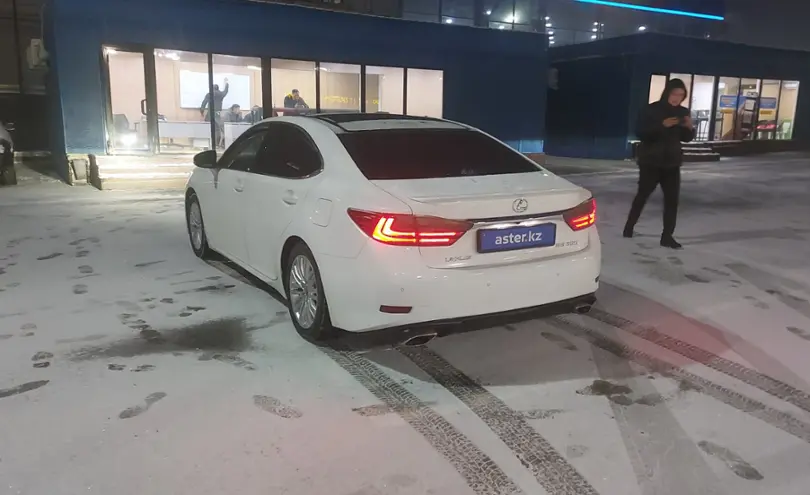 Lexus ES 2016 года за 16 700 000 тг. в Алматы фото 2