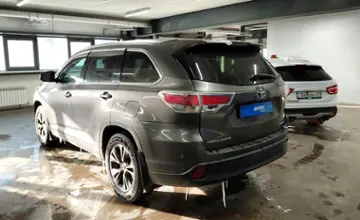 Toyota Highlander 2015 года за 15 000 000 тг. в Астана фото 4