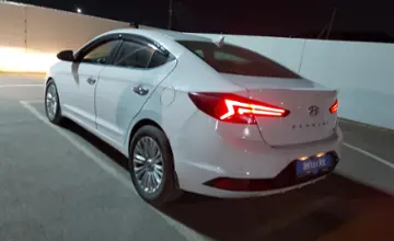 Hyundai Elantra 2019 года за 9 200 000 тг. в Шымкент фото 4