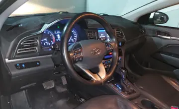 Hyundai Elantra 2019 года за 9 200 000 тг. в Шымкент фото 5