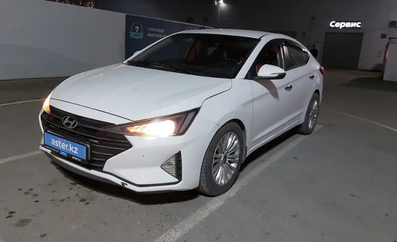 Hyundai Elantra 2019 года за 9 200 000 тг. в Шымкент