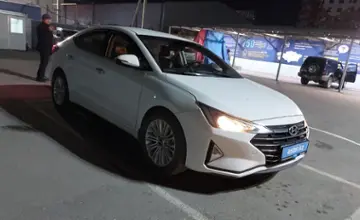 Hyundai Elantra 2019 года за 9 200 000 тг. в Шымкент фото 2