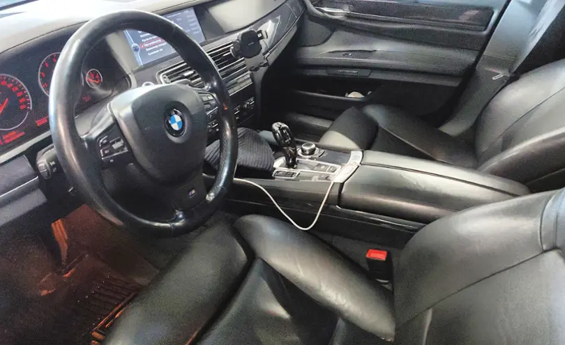 BMW 7 серии 2009 года за 9 000 000 тг. в Астана фото 5