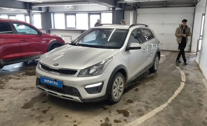 Kia Rio 2020 года за 7 500 000 тг. в Астана