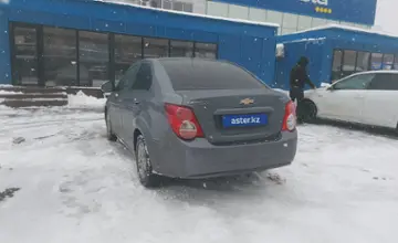 Chevrolet Aveo 2015 года за 3 500 000 тг. в Алматы фото 4