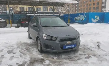 Chevrolet Aveo 2015 года за 3 500 000 тг. в Алматы фото 2