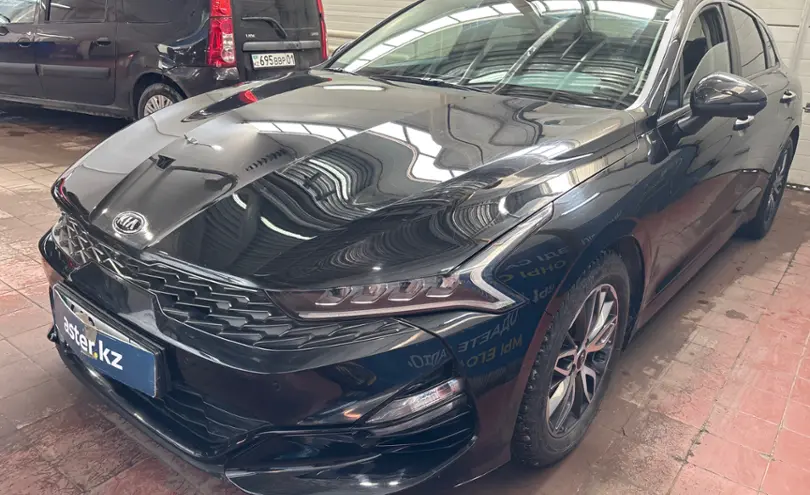 Kia K5 2021 года за 12 000 000 тг. в Астана