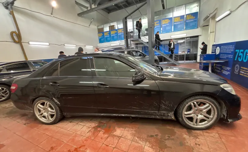 Mercedes-Benz E-Класс 2011 года за 8 000 000 тг. в Астана фото 4