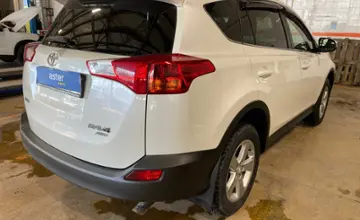 Toyota RAV4 2013 года за 9 200 000 тг. в Караганда