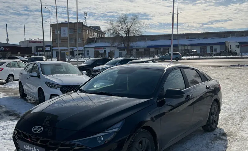 Hyundai Elantra 2023 года за 9 500 000 тг. в Уральск