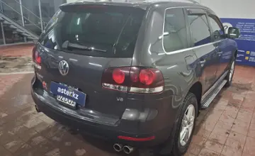 Volkswagen Touareg 2007 года за 7 000 000 тг. в Астана
