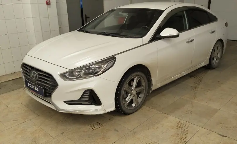 Hyundai Sonata 2017 года за 8 500 000 тг. в Актобе