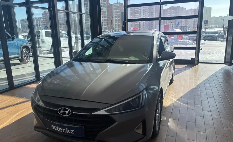 Hyundai Elantra 2019 года за 7 500 000 тг. в Астана