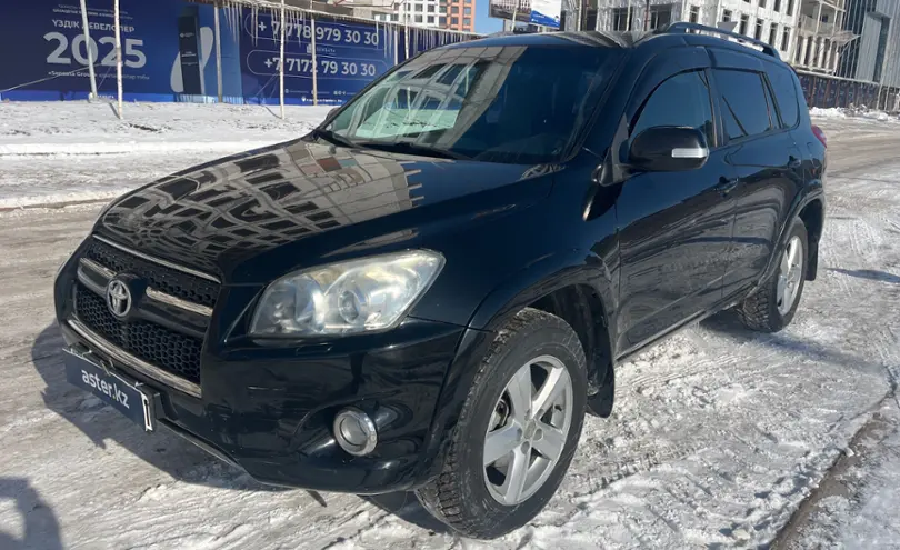 Toyota RAV4 2012 года за 10 000 000 тг. в Астана