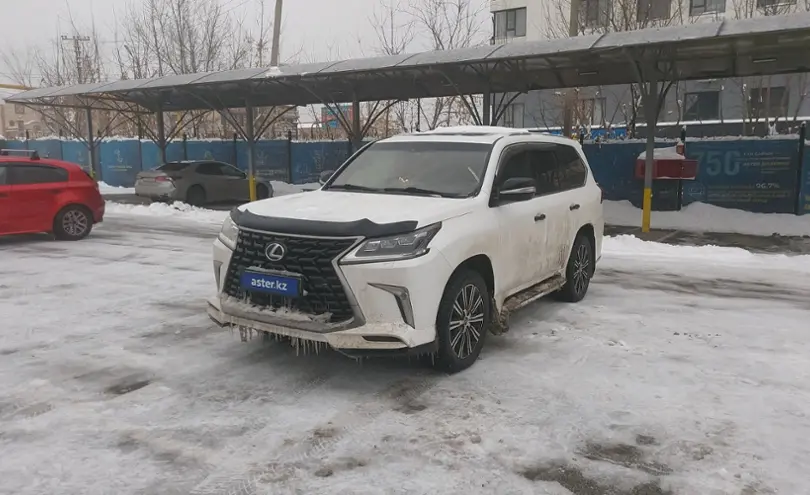 Lexus LX 2016 года за 38 000 000 тг. в Алматы