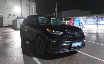Toyota Highlander 2021 года за 25 000 000 тг. в Шымкент фото 2